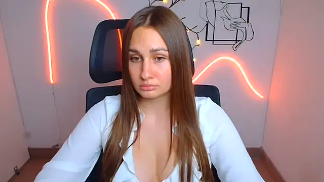 Snapshot of Stefanie_Sweet chatting on July 2026 01:02:01 PM Stefanie Sweet online show from July 2026 01:02:01 PM