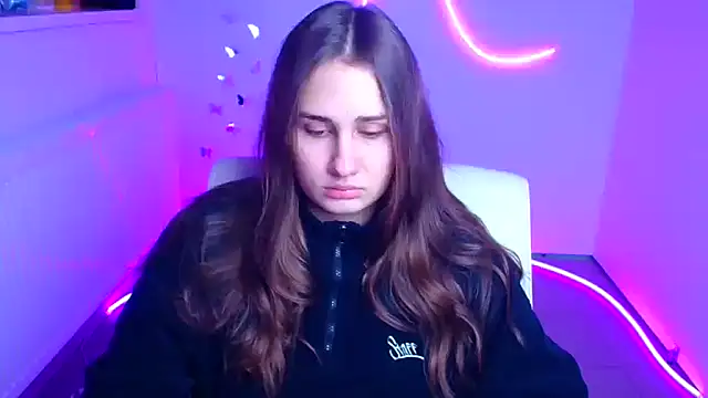 Stefanie Sweet online show from December 2025 06:27:01 AM