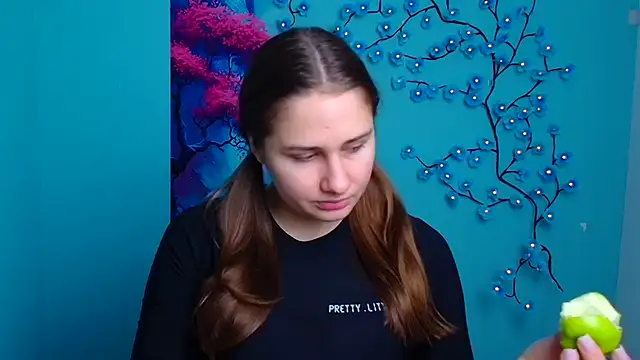 Stefanie Sweet online show from November 2025 06:23:02 AM