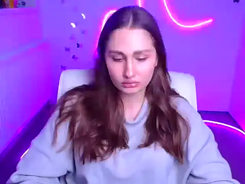 Stefanie Sweet online show from November 2025 12:31:02 PM