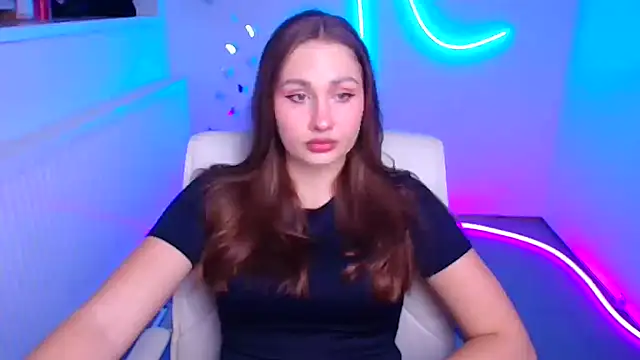 Stefanie Sweet online show from November 2025 12:39:01 PM