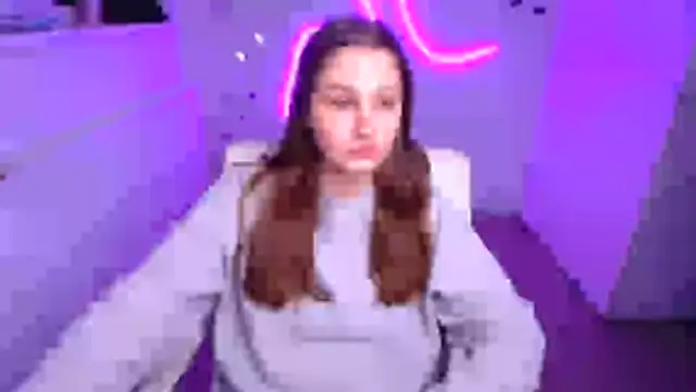 Stefanie Sweet online show from November 2025 06:19:01 AM