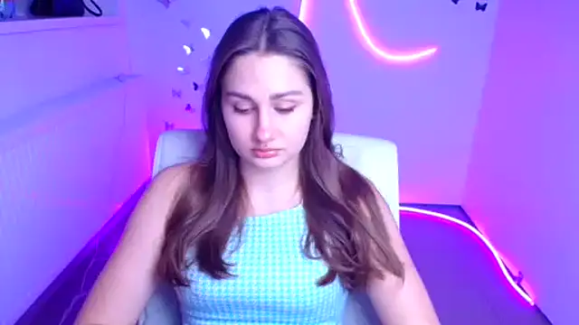 Stefanie Sweet online show from December 2025 12:31:01 PM