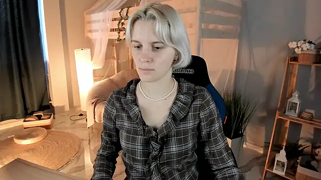 BethanyCloud online show from September 2025 05:29:02 AM