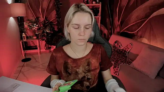 BethanyCloud online show from October 2025 05:38:02 AM