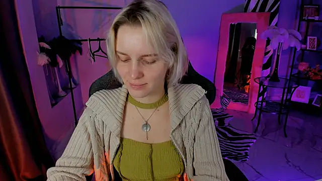 BethanyCloud online show from November 2025 02:37:01 AM