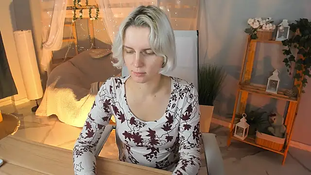 BethanyCloud online show from October 2025 05:20:01 AM