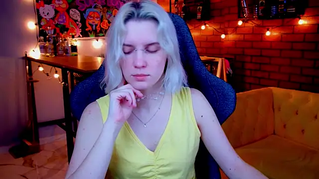 BethanyCloud online show from May 2026 02:20:01 AM