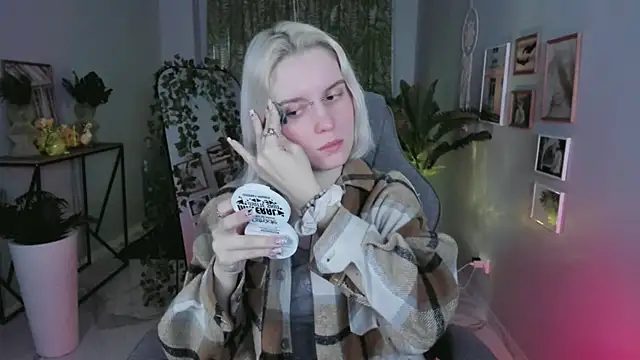 BethanyCloud online show from April 2026 05:19:01 AM