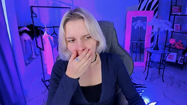 BethanyCloud online show from November 2025 05:44:02 AM