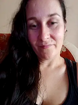 Amandda  online show from September 2025 11:42:01 AM