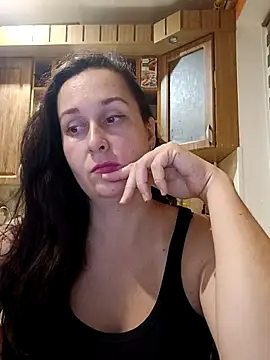 Amandda  online show from September 2025 06:28:02 PM