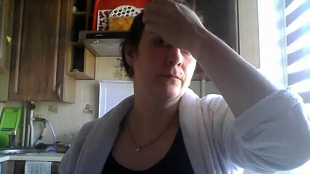 Amandda  online show from November 2025 08:19:02 AM