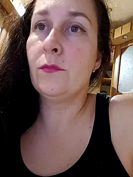 Amandda  online show from October 2025 06:30:01 PM