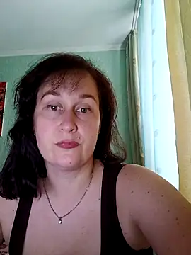 Amandda  online show from July 2026 03:00:02 PM