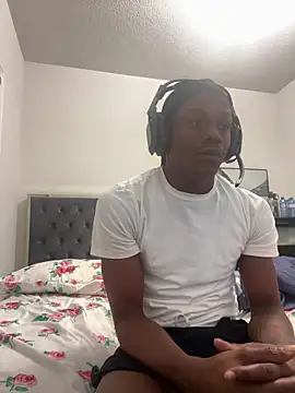 Snapshot of labishyoung25 chatting on December 2025 08:53:01 AM labishyoung25 online show from December 2025 08:53:01 AM