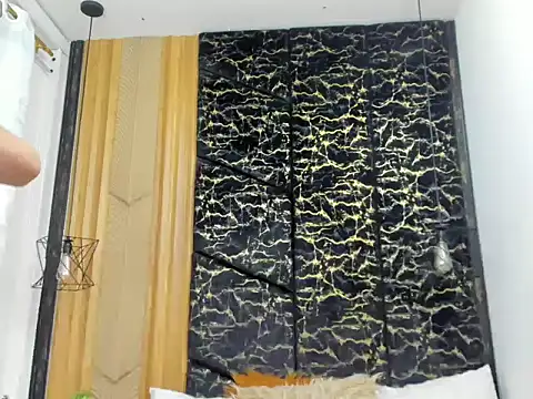 MiaCours online show from April 2026 06:57:01 PM