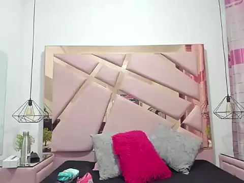 MiaCours online show from September 2025 06:29:02 PM