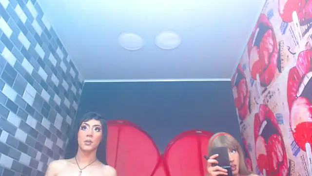 Snapshot of julessxcharlotte chatting on November 2025 02:22:02 PM julessxcharlotte online show from November 2025 02:22:02 PM