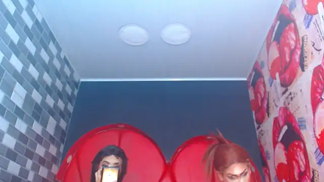 Snapshot of julessxcharlotte chatting on November 2025 02:09:01 PM julessxcharlotte online show from November 2025 02:09:01 PM