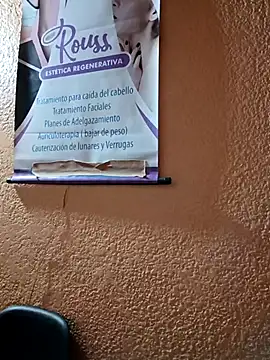 Mia-Glow online show from September 2025 11:13:01 AM