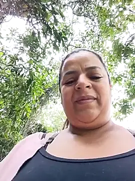 Mia-Glow online show from February 2026 01:23:01 PM