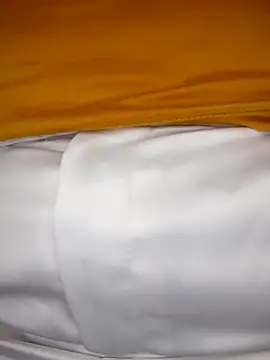 Mia-Glow online show from November 2025 12:41:01 PM