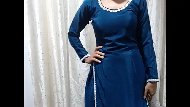Snapshot of _kamyaa09 chatting on May 2026 05:38:01 PM kamyaa09 online show from May 2026 05:38:01 PM