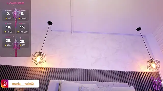 PAULETEJOHNSON online show from May 2026 02:21:04 AM