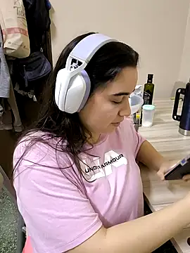 DannaBakes online show from April 2026 11:28:01 PM