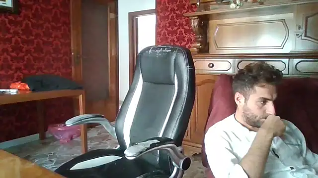 Snapshot of omihaze94 chatting on September 2025 08:10:01 AM omihaze94 online show from September 2025 08:10:01 AM