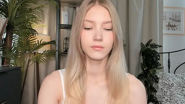 Snapshot of ChinBonnell chatting on September 2025 05:50:02 AM ChinBonnell online show from September 2025 05:50:02 AM