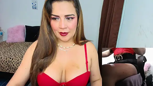 Snapshot of Paulina-Becerraa chatting on July 2026 05:03:02 AM Paulina-Becerraa online show from July 2026 05:03:02 AM