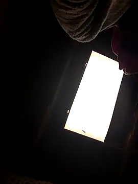 KruellaR1de3 online show from February 2026 08:28:01 PM