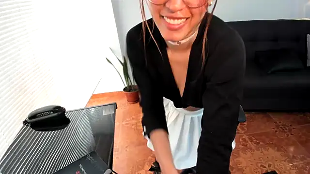 amy lennox online show from October 2025 01:13:02 PM