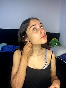 hotwife26 online show from December 2025 04:23:02 PM