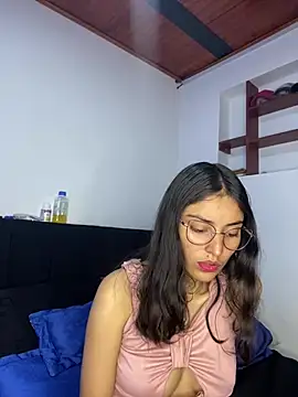 hotwife26 online show from June 2026 07:04:02 PM