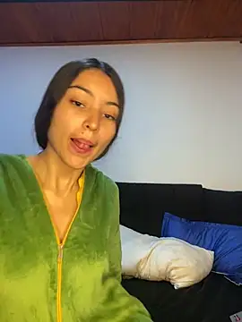 hotwife26 online show from October 2025 12:59:02 PM