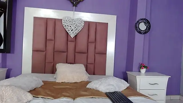 ChiaraLudovica online show from September 2025 02:50:01 PM