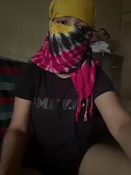 Snapshot of crazy111girl chatting on February 2026 08:36:02 AM crazy111girl online show from February 2026 08:36:02 AM