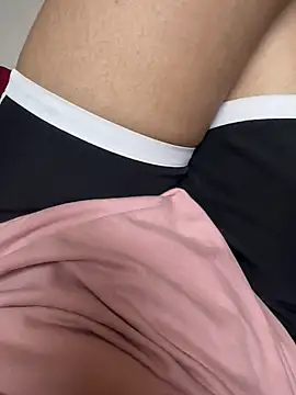 Snapshot of crazy111girl chatting on November 2025 07:06:01 PM crazy111girl online show from November 2025 07:06:01 PM