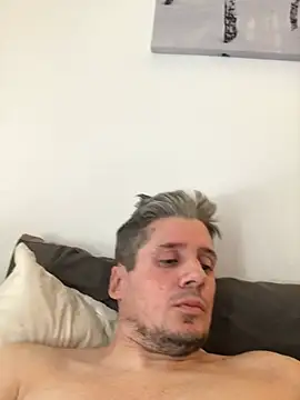 shyandchilling online show from May 2026 06:10:01 PM