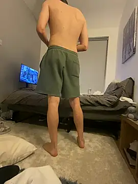 shyandchilling online show from May 2026 10:13:01 PM