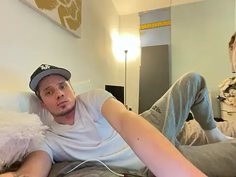 shyandchilling online show from February 2026 07:47:02 PM