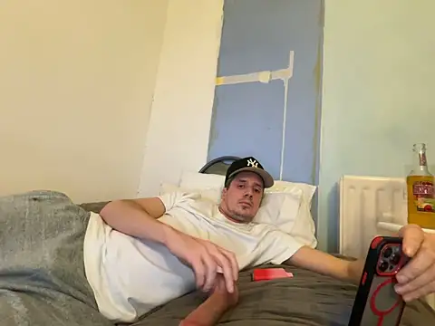 shyandchilling online show from February 2026 06:15:02 PM