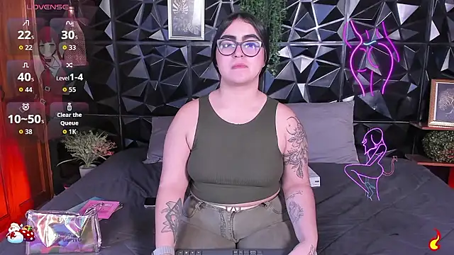 April  foxx online show from January 2026 01:58:02 PM