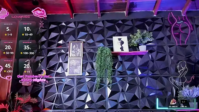 April  foxx online show from December 2025 04:08:01 PM