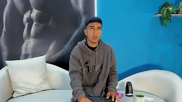 ender h0t online show from October 2025 01:34:01 PM