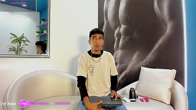 ender h0t online show from November 2025 01:38:01 PM