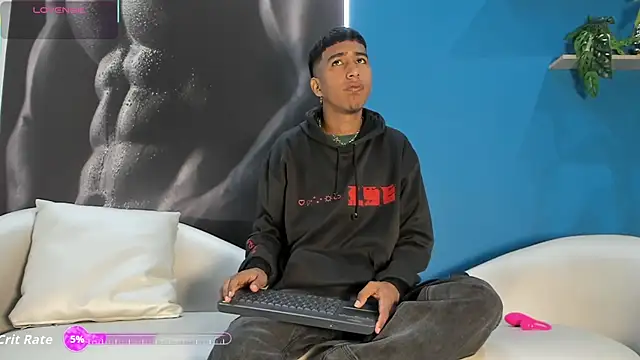 ender h0t online show from October 2025 02:07:01 PM